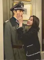  ??  ?? GFriend member Sowon hugs a Nazi mannequin.
