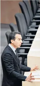  ?? Foto: APA / Roland Schlager ?? Christian Kern trat im Parlament noch einmal als Kanzler auf.