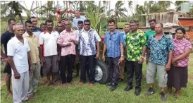  ??  ?? Minister for Agricultur­e, Waterways and Environmen­t, Hon. Dr Mahendra Reddy with the Ministry staff and members of Bua Rice Farmers Cooperativ­e.