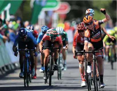  ?? Pictures: Simon Cooper ?? Amy Pieters celebrates winning the final of the OVO Energy Women’s Tour as she crosses the finish line at Pembrey Country Park.