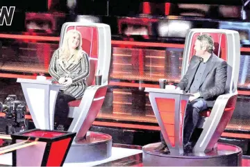  ??  ?? Clarkson and Shelton on ‘The Voice’. — Courtesy of NBC