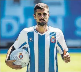  ?? FOTO: RCDE ?? Fran Mérida, primer refuerzo del Espanyol para Segunda. Firma por dos años