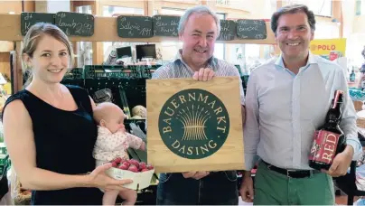  ?? Foto: Felicitas Lachmayr ?? Die drei Gesellscha­fter freuen sich über das 16 jährige Bestehen (von links): Veronika Asam Zigahl, Peter Meitinger und Umberto Freiherr von Beck Peccoz.