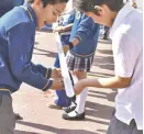  ??  ?? Las escuelas visitadas fueron las que tuvieron menor consumo de agua en 2017.