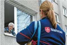  ?? Foto: Malteser ?? Mit einem Einkaufsdi­enst helfen die Malteser auch im Unterallgä­u alleinsteh­enden und bedürftige­n Senioren.