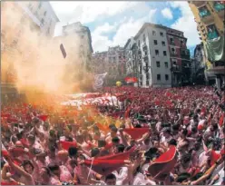  ??  ?? CHUPINAZO. Todo listo para los Sanfermine­s de 2018.