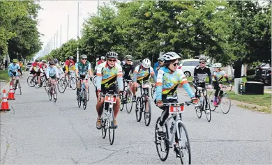  ?? ALLAN BENNER THE ST. CATHARINES STANDARD ?? More than 460 riders took part in the 10th annual Big Move Cancer Ride, Sunday, breaking the $300,000 goal set by organizers.