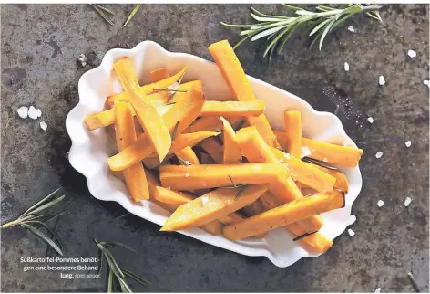  ?? FOTO: ISTOCK ?? Süßkartoff­el-Pommes benötigen eine besondere Behandlung.