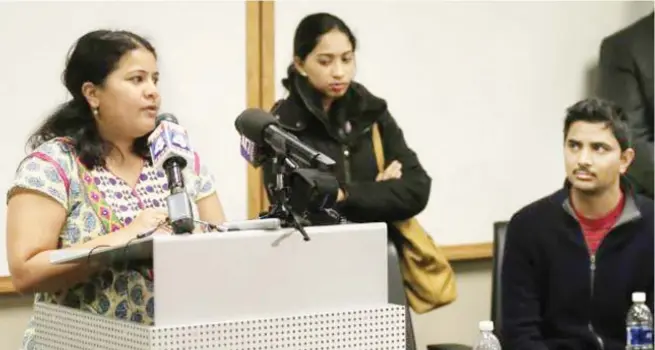  ??  ?? Sunayana Dumala, the widow of an Indian killed in the US, addresses the media in Olathe, Kansas. (AP)