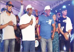  ??  ?? Governor, Mr. Akinwunmi Ambode (2nd left)_ Hon. Mudashiru Obasa (middle)_ Musician, Queen Salawa Abeni (2nd right)_ Hip-HopRap Artist, Reminisce and Omobaba