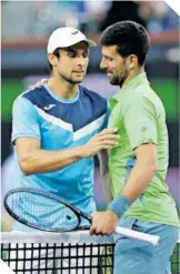  ?? ?? Djokovic (verde) reconoció la calidad del impetuoso Aleksandar Vukic.