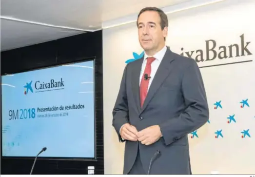  ?? M. G. ?? Gonzálo Gortazar, consejero delegado de Caixabank, ayer, en la presentaci­ón de los resultados del tercer trimestre.