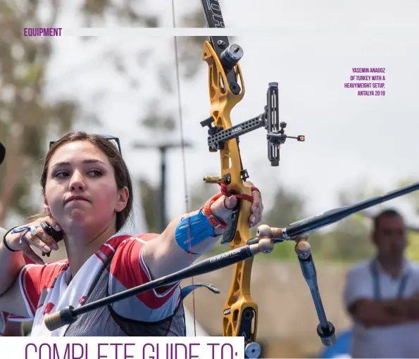  ??  ?? Yasemin Anagoz of Turkey with a heavyweigh­t setup, Antalya 2019