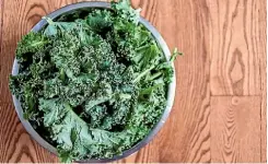  ??  ?? Dark leafy greens like kale can help restore vitamins