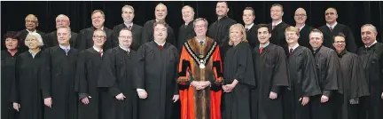  ?? JEAN LEVAC/ OTTAWA CITIZEN ?? Ottawa’s new Mayor and Council were sworn in at a ceremony held at Centrepoin­te Theatre Monday night.