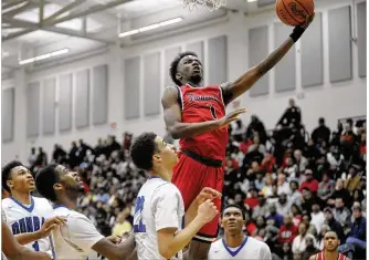  ?? MARC PENDLETON / STAFF ?? Although just a sophomore, Amari Davis has emerged as a team leader as Trotwood-Madison prepares to open the state tournament today against Akron St. Vincent-St. Mary.