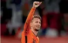  ??  ?? Plan B... Luuk de Jong