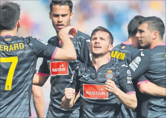  ?? FOTO: EFE ?? Pablo Piatti dio el triunfo al Espanyol ante el Málaga al marcar un golazoEl delantero está siendo uno de los jugadores claves del proyecto de Quique Sánchez Flores