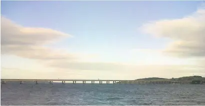  ?? ?? Sensationa­l scenery Peaceful tranquilit­y was in the air when this view of the seafront in Dundee was captured