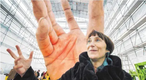  ?? FOTO: ROLAND RASEMANN ?? Opernmache­rin: Intendanti­n Elisabeth Sobotka hält zurzeit am Bodensee die Fäden in der Hand.