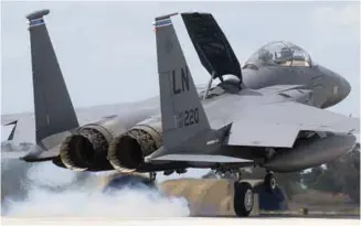  ??  ?? USAF F-15E touches down at Andravida after a morning COMAO