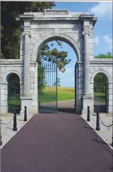  ?? Photos by Michael O’Sullivan. ?? The Triumphal Archway in the North Park.