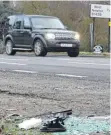  ?? FOTOS: DPA ?? Prinz Philip sitzt gerne selbst am Steuer. Oben die Unfallstel­le.