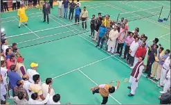  ?? HT PHOTO ?? n The new indoor badminton court in Amitabh Bachchan Sport’s Complex.
