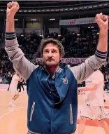  ??  ?? Gianmarco Pozzecco, 45 anni, coach Effe