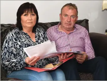  ?? Photo Michelle Cooper Galvin ?? Lyme patient Peter O’Connor, with his wife Ann Marie at home in Milltown.