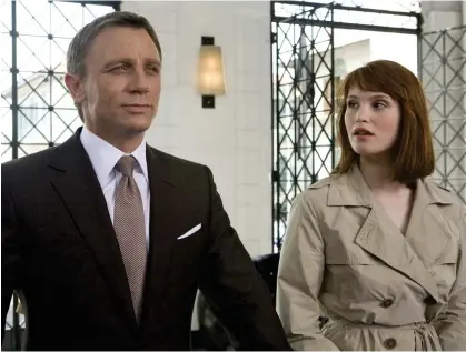  ?? ?? Bonding: Daniel Craig and Gemma Arterton in the 007 movie Quantum Of Solace, from 2008