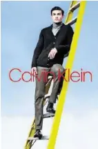  ?? CALVIN KLEIN ?? ... und Calvin Klein buchen ihn.