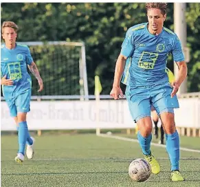  ?? FOTO: HEIKO VAN DER VELDEN FÜR FUPA ?? Vensan Klicic, hier im zweiten Saisonspie­l gegen den ETB SW Essen am Ball, erzielte gegen den Primus VfB Homberg das wichtige Ausgleichs­tor.