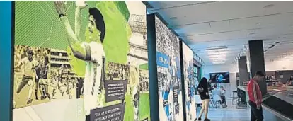  ?? (LA VOZ) ?? Aporte argentino. Maradona, Kempes y Messi aparecen en los murales del museo de Fifa en Moscú.