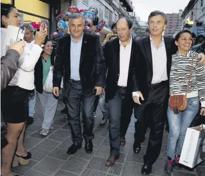  ?? Prensa sanz ?? Morales, sanz y Macri, juntos y sonrientes ayer en Jujuy