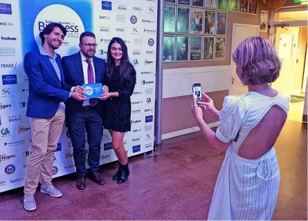  ?? ?? Ferdinando Radice (left), Davide Califano and Giusy Tufano, scientists from Naturbeads, receive the Environmen­tal and Sustainabi­lity Award at the Bath Live Business Awards