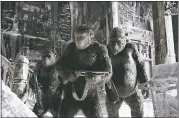  ?? TWENTIETH CENTURY FOX ?? Apes battle humans in “War for the Planet of the Apes.”