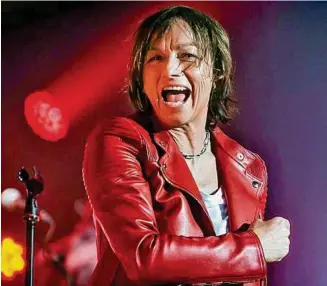  ??  ?? Gianna Nannini (60) will heute mit Hits aus drei Jahrzehnte­n die Piazza Unità zum Brodeln bringen