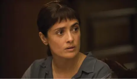  ?? LACEY TERRELL ?? Beatriz at Dinner (out of 4) Starring Salma Hayek, John Lithgow, Connie Britton, Chloë Sevigny and Jay Duplass. Directed by Miguel Arteta. Opens Friday at the Varsity. 82 minutes. 14A Salma Hayek plays the titular Earth-loving idealist in Beatriz at...