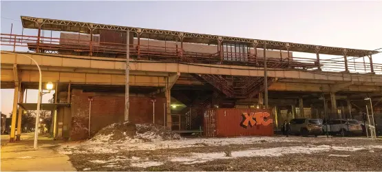  ?? SUN-TIMES FILE PHOTOS ?? Reopening the long-shuttered Racine station on the CTA’s Green Line is an expensive propositio­n, according to the transit agency.