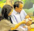  ??  ?? Grandparen­ts Farah and Windy Imperial with baby Julio Mattias Palabyab Imperial