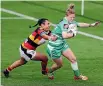  ?? GETTY IMAGES ?? Lauren Balsillie, right, starts in midfield for the Manawatu¯ Cyclones against Canterbury this weekend.