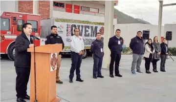  ?? ?? Hermandad. Carlos Estrada Flores, secretario del Ayuntamien­to de Saltillo, resaltó la unión y solidarida­d entre las diferentes corporacio­nes de bomberos y protección civil durante la capacitaci­ón.