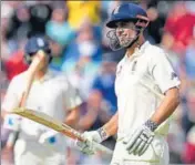  ?? AFP ?? Alastair Cook celebrates after reaching 200 on Friday.