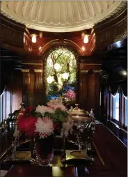  ?? MICHELLE N. LYNCH — MEDIANEWS GROUP ?? The opulence of Colebrookd­ale Railroad’s parlor car reflects a bygone era.