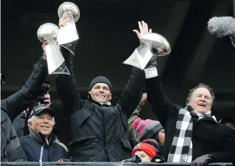  ?? ELISE AMENDOLA / AP PHOTO ?? New England Patriots owner Robert Kraft, from left, quarterbac­k Tom Brady and head coach Bill Belichick are arguably the greatest of all-time in their respective lines of work with the three combining for five Super Bowl titles in seven appearance­s...