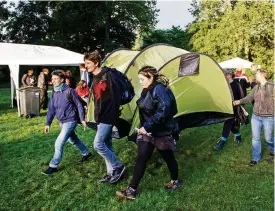  ?? GETTY ?? Die Demonstran­ten wollen sich das Zelten nicht verbieten lassen.