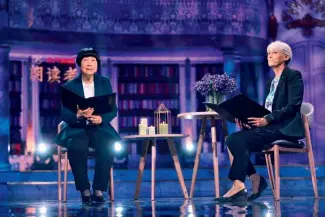  ??  ?? Mee-Mann Chang participe à l’émission de télévision « Lecteurs ».