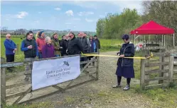  ?? ?? Official handover The 19-hectare woodland situated near West Calder and Seafield is bordered by the River Almond and the Breich Water