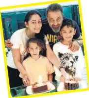  ??  ?? Sanjay Dutt with wife, Maanayata Dutt and twins, Shahran and Iqra